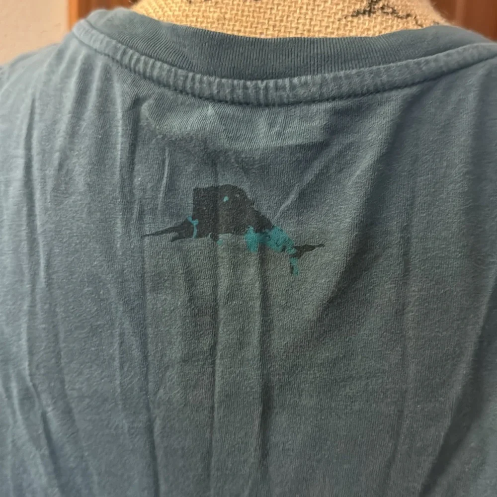 Tommy Bahama Relax unisex Long sleeve T - Picture 2 of 6